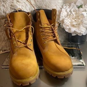 ❌SOLD❌ MEN'S TIMBERLAND PREMIUM 6-INCH WATERPROOF BOOTS